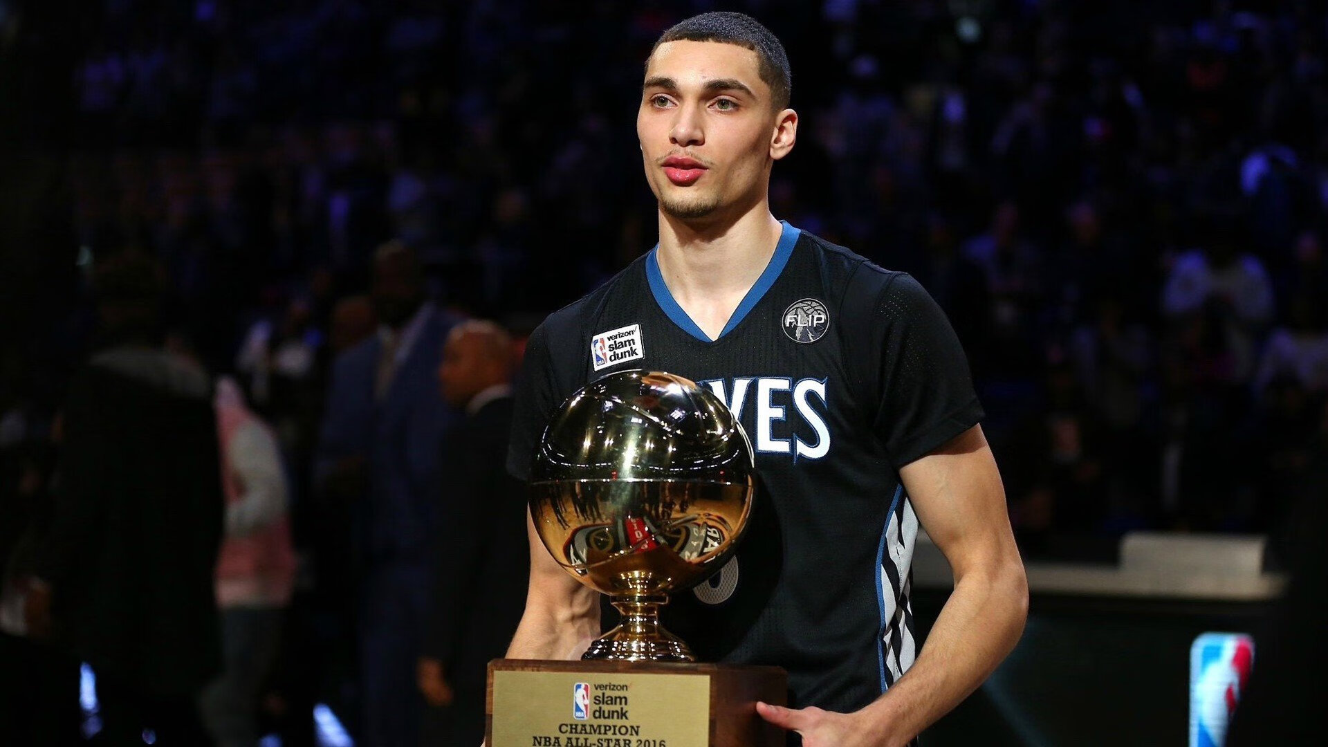 欧冠十六强：多特与波尔图合演七球大战 哈兰德绝杀遭VAR吹罚越位